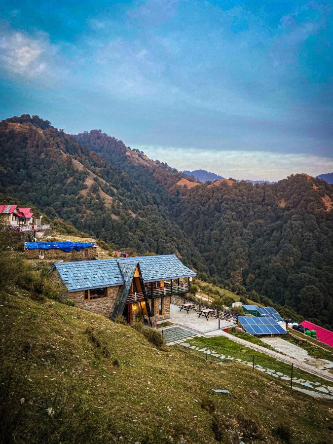 Griffons Cafe And Stay Dharamshala Exterior photo
